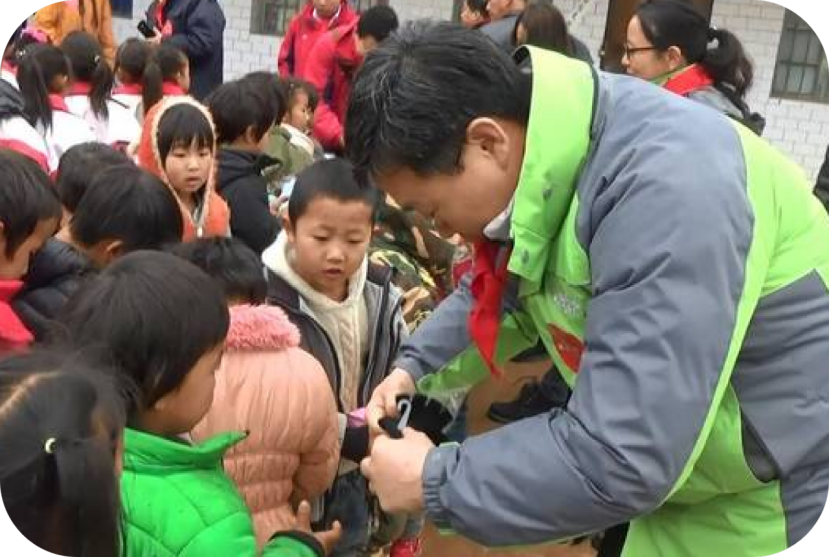 能辉科技筑梦未来：情系威宁，捐建操场点亮希望